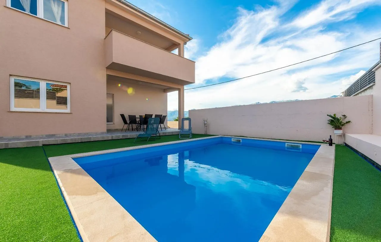 Private House Villa Velebita Ražanac