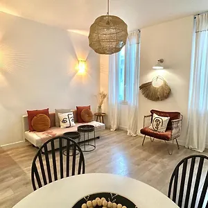 Le Saint Victor Apartment Marseilles